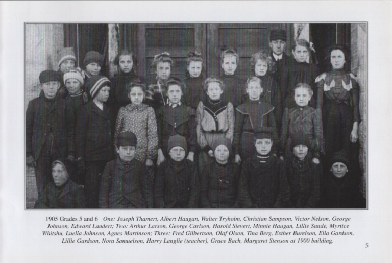 5th and 6th Grade 1905, scanned from the New Richland Sportsmanship, Teamwork, and Friends booklet.