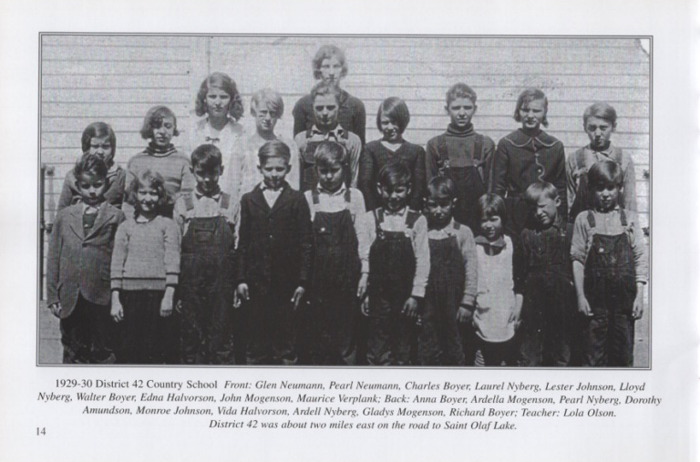 Country School 1929-30, scanned from the New Richland Sportsmanship, Teamwork, and Friends booklet.